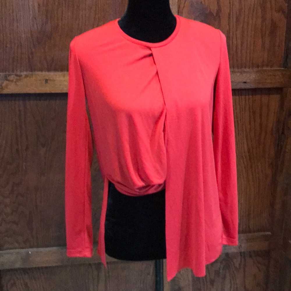 NWOT Zara small red top